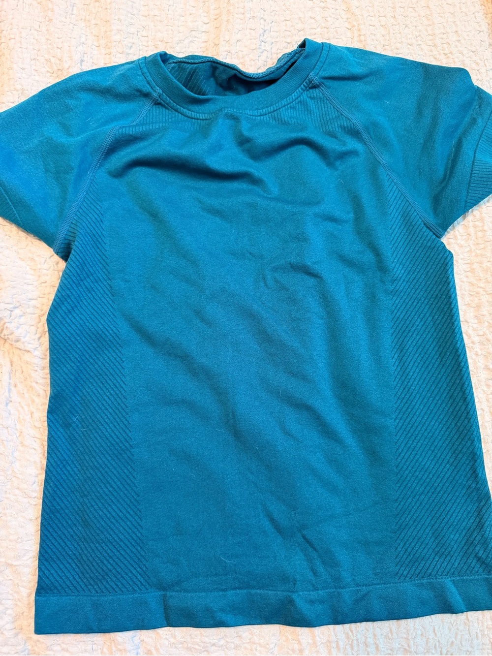 Workout tops - Picture 3 of 10